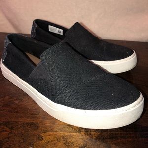 Black Toms